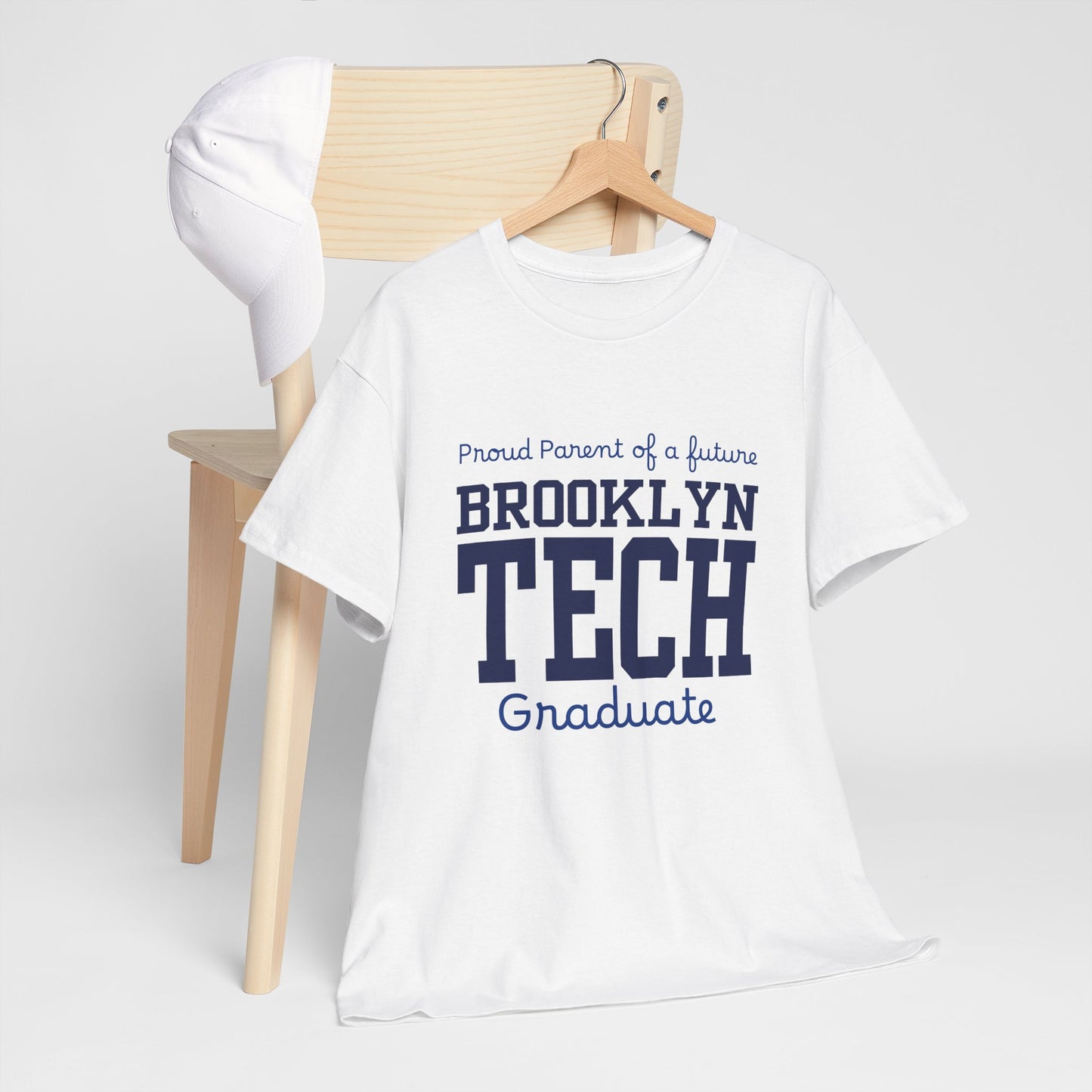 Family - Proud Parent Of A Future Graduate - Men's Heavy Cotton T-Shirt