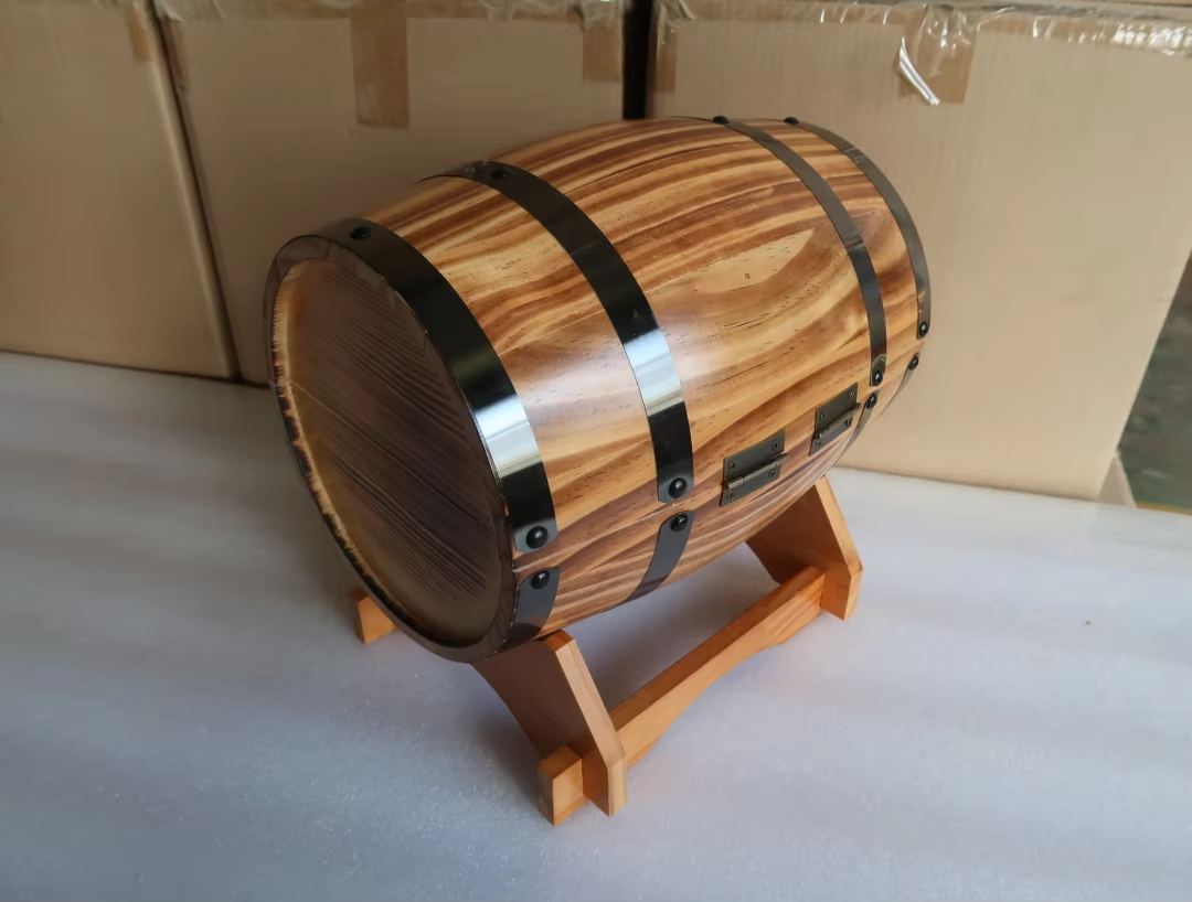Homecoming Item: Etched Wooden Barrell with 2 Whiskey Glasses & Stones